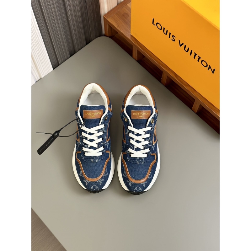l**is V*t*n sneakers